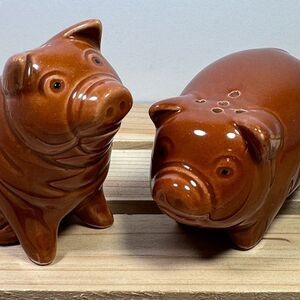Brown Pig Salt and Pepper Shakers Vintage Collectible Farm Country